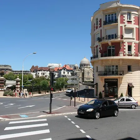 Apartment Dans Ancien Palace 2 *