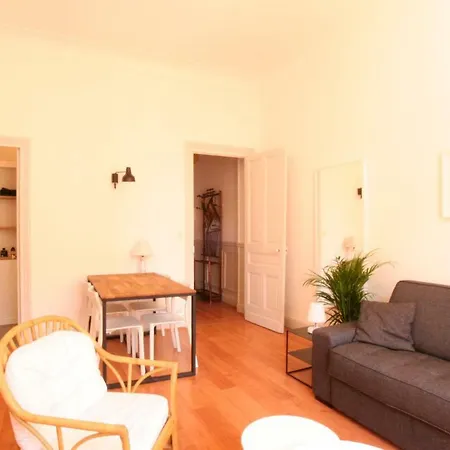 Apartment Dans Ancien Palace 2 *