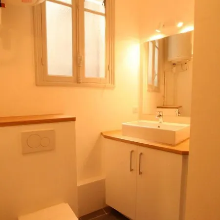 Dans Ancien Palace 2 Apartment